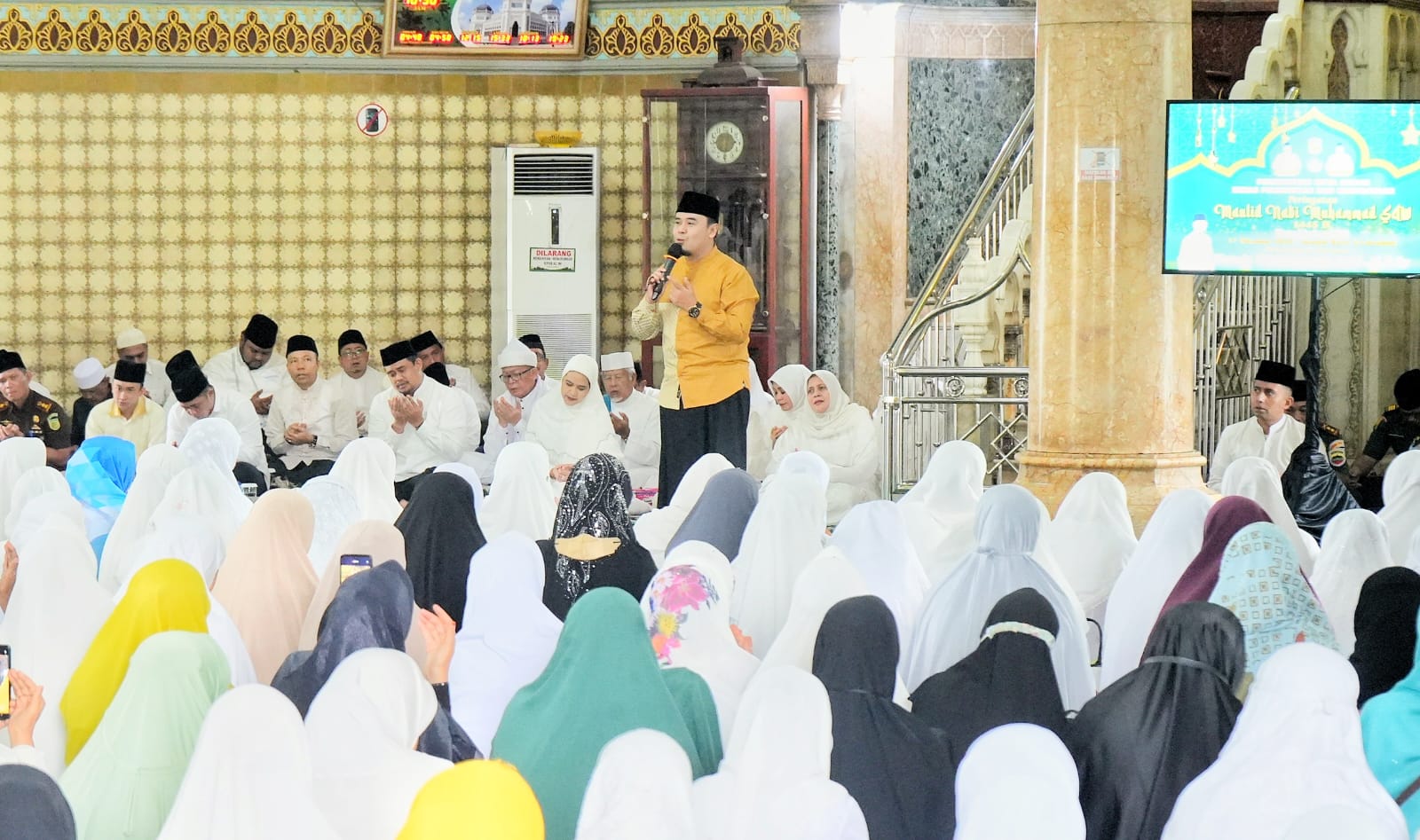 Warga Medan Ajak Keluarga Dan Anak Di Peringatan Maulid Nabi Muhammad, Kenalkan Sosok Rasulullah Sejak Dini