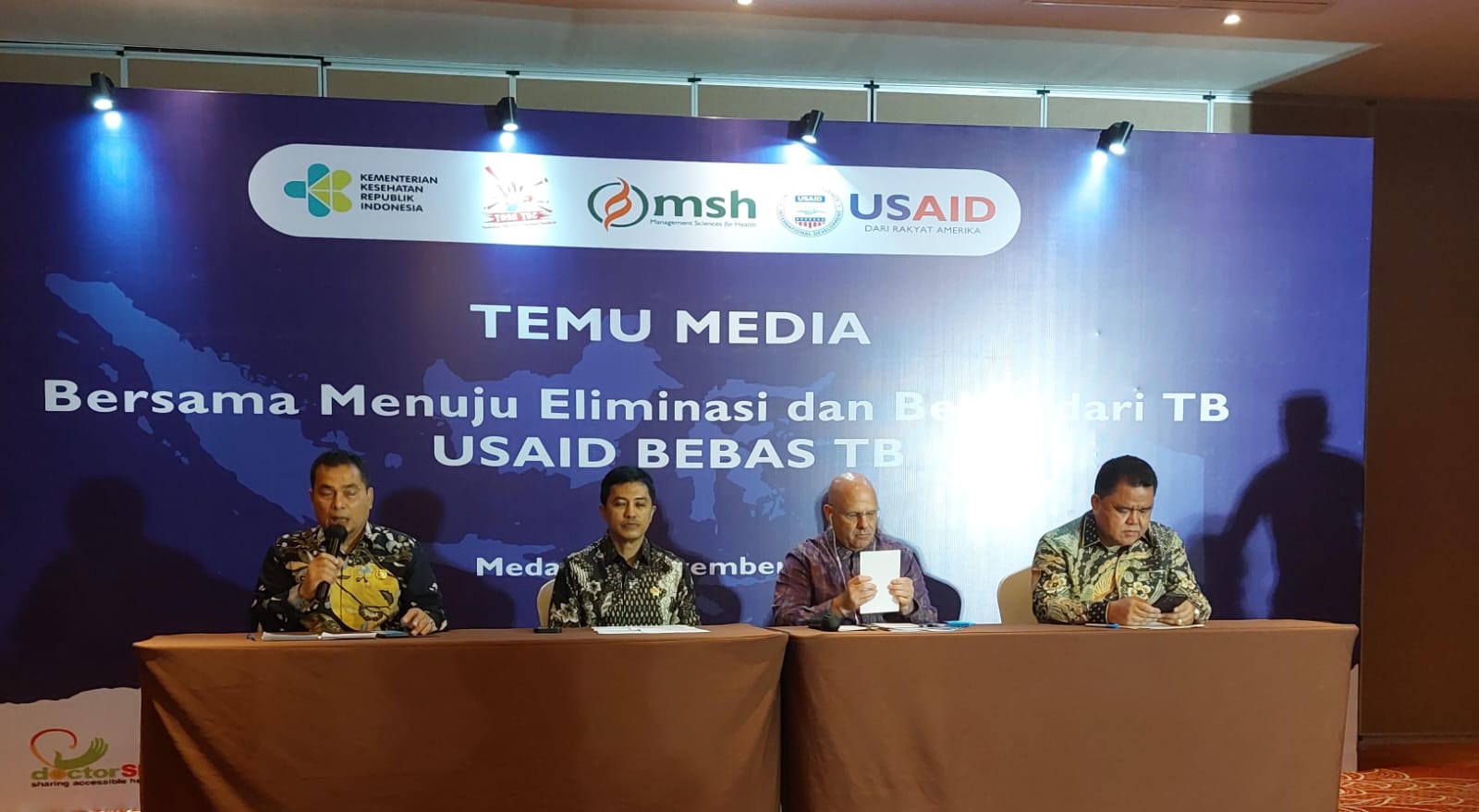 Kolaborasi Usbat dan Tuan Guru Ganjar Sukses Bangun Lapangan Bulutangkis Untuk Warga Serdang Bedagai