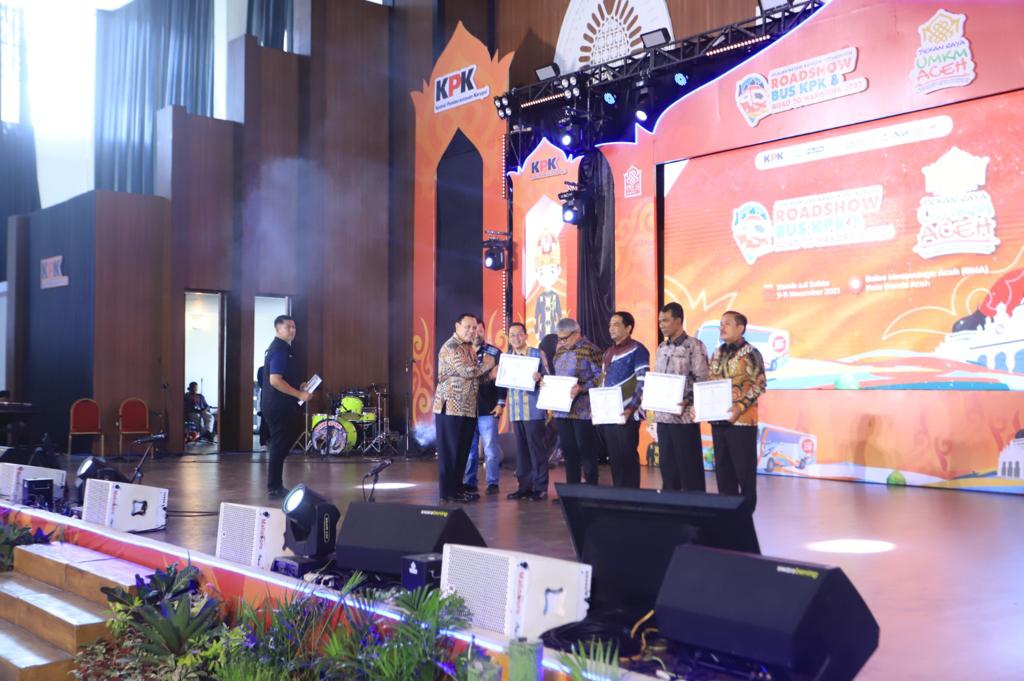 Pemko Banda Aceh Borong Penghargaan Dari KPK