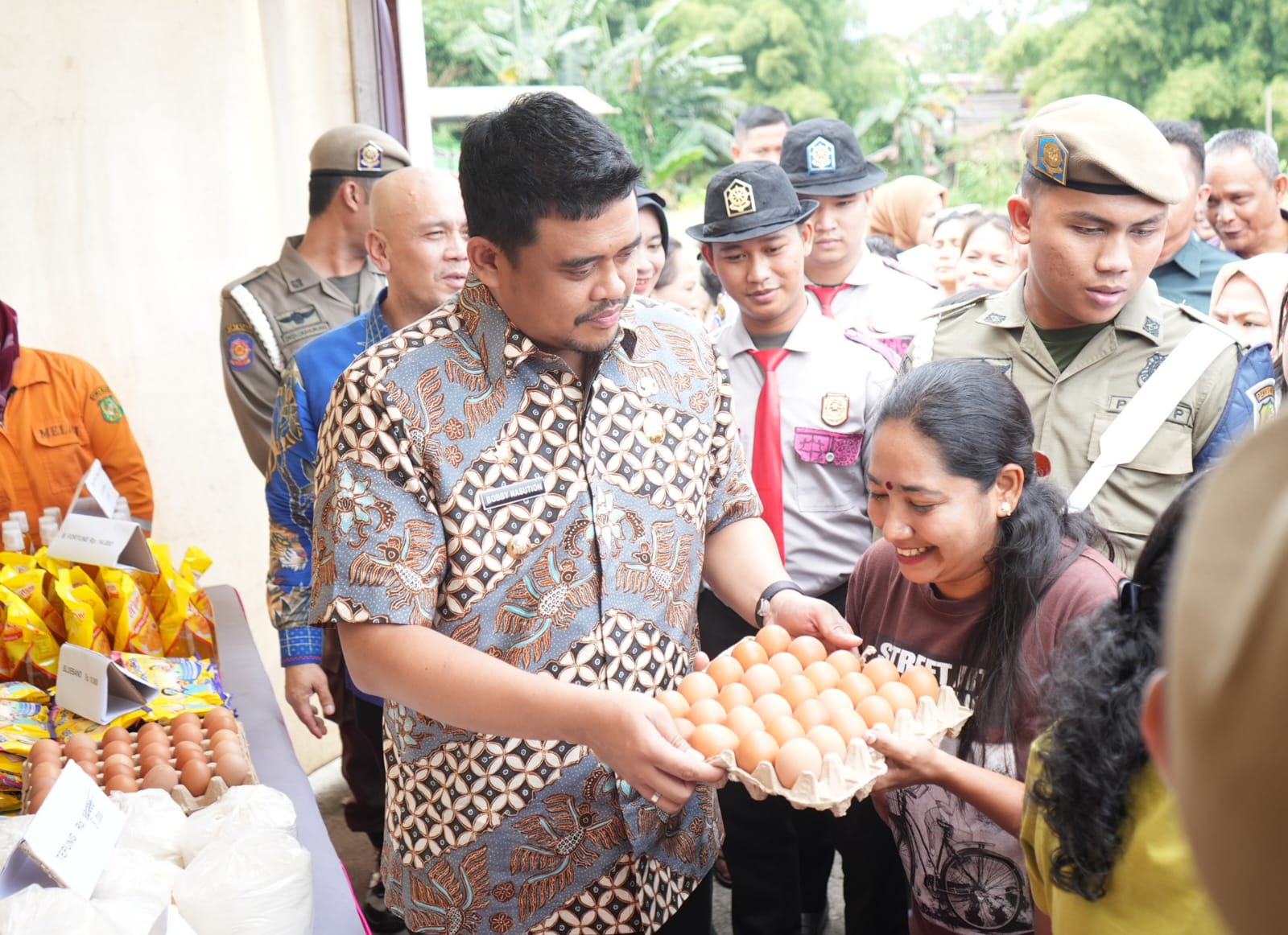 Resmi Dibuka Wali kota Medan, Pasar Murah Deepavali Langsung Diserbu Masyarakat