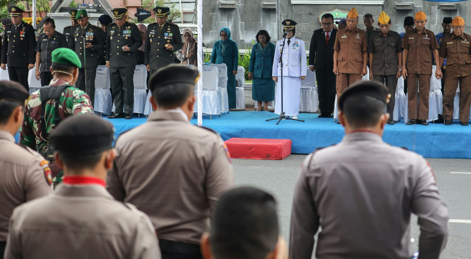 Wali Kota Irup Peringatan Hari Pahlawan, Danrem 022/PT Irup Ziarah Di TMP