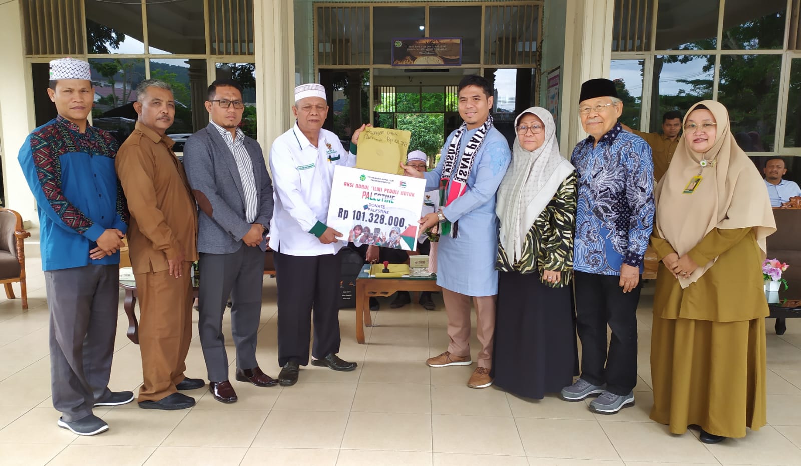YPI BM Muda Nurul 'Ilmi Padangsidimpuan Serahkan Donasi Untuk Palestina Rp101,3 Juta