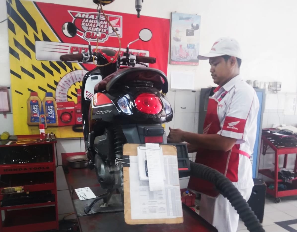 Honda Hadirkan Program AHASS Hari Guru Nasional