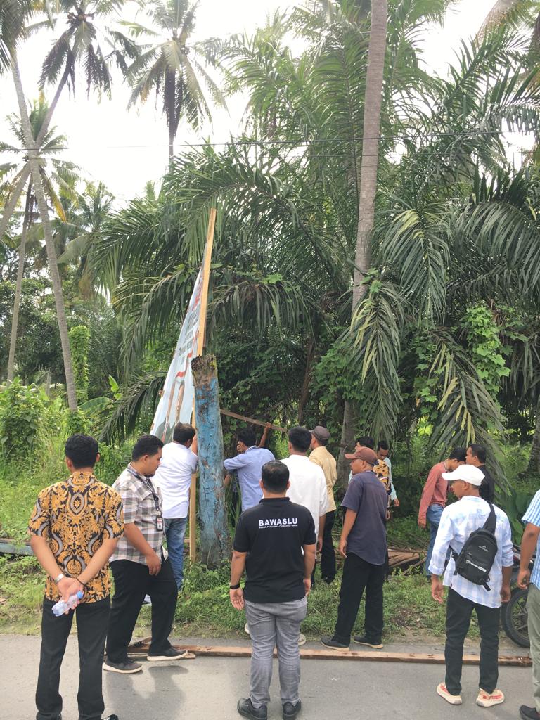 Panwaslu Madina Tertibkan APS Sampai Masuk Kampanye
