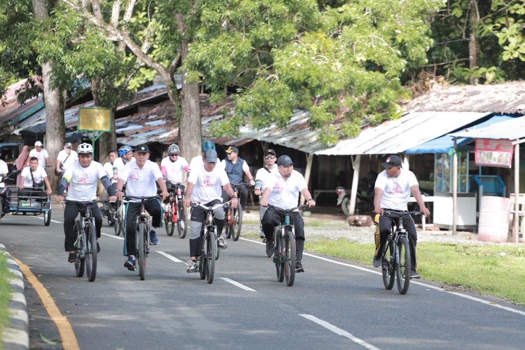 Gowes Pemkab Aceh Besar Ramaikan Kota Jantho