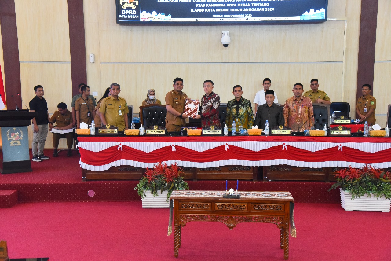 DPRD-Pemko Medan Sahkan APBD 2024 Sebesar Rp 8,026 Triliun
