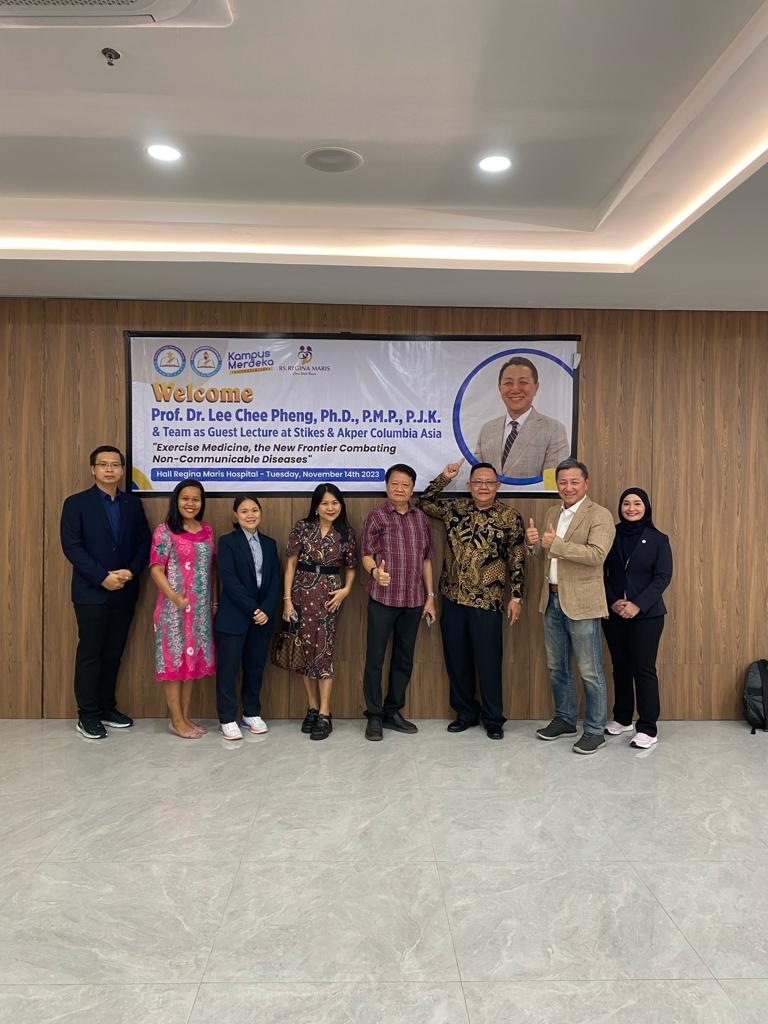 Mahasiswa Stikes Dan Akper Columbia Asia Go International
