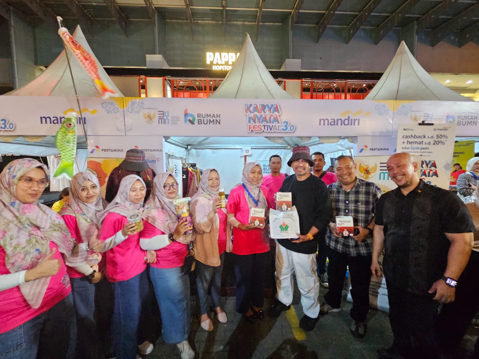 Produk UMKM Binaan PTPN IV Tarik Minat Pengunjung