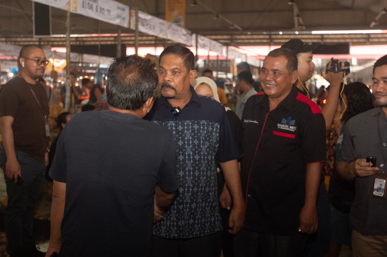 Kunjungi Pasar Induk MMTC, Rahudman Disambut Antusias Pedagang