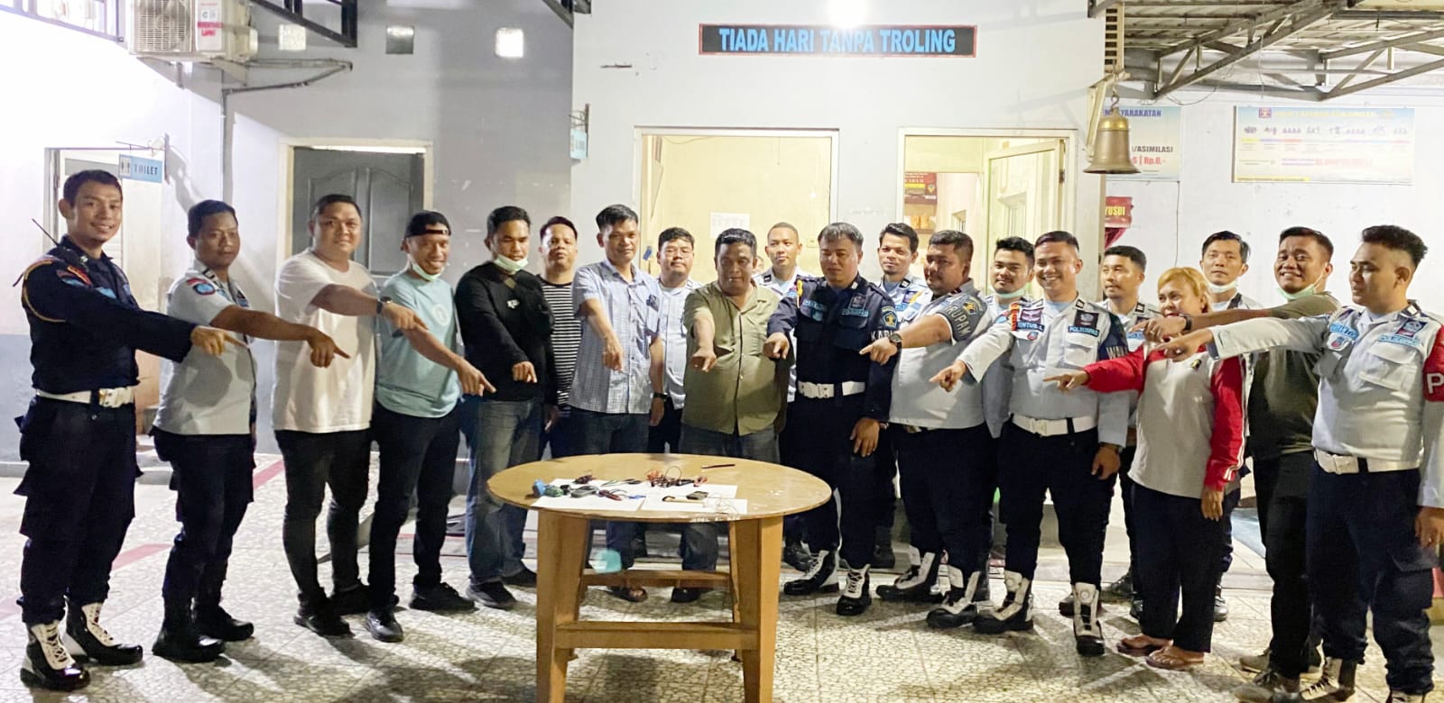 Razia Jelang Nataru, Lapas Lubukpakam Sita 4 HP Dan 6 Sajam