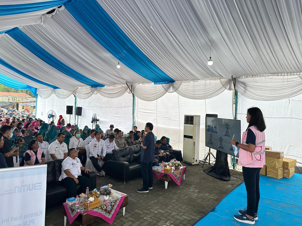 Srikandi PLN UIP SBU Sosialisasikan Bahaya Listrik Pada Pelanggan