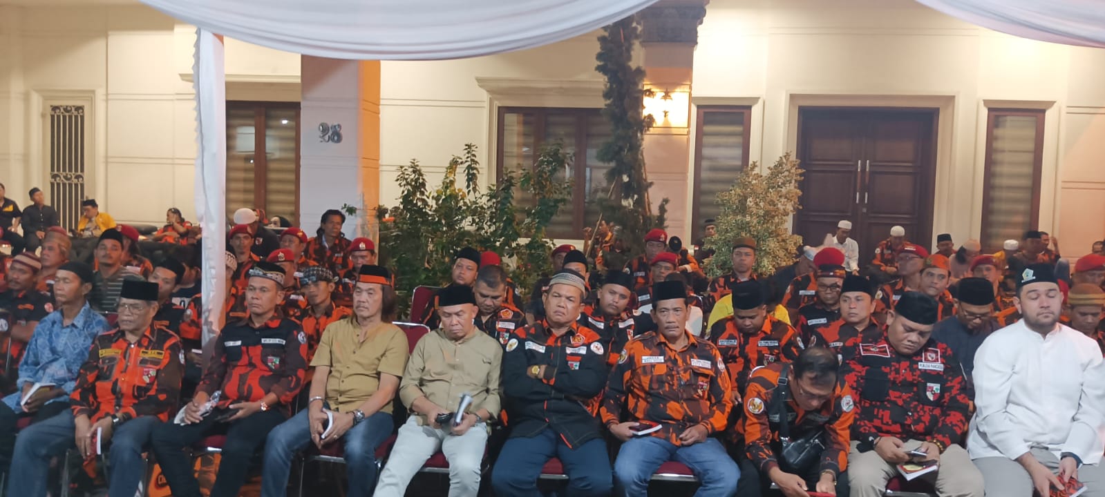 Ratusan Kader Pemuda Pancasila Dan Kader Partai Hanura Hadiri Malam Tahlilan Tujuh Hari Berpulangnya Ayahanda Kodrat Shah