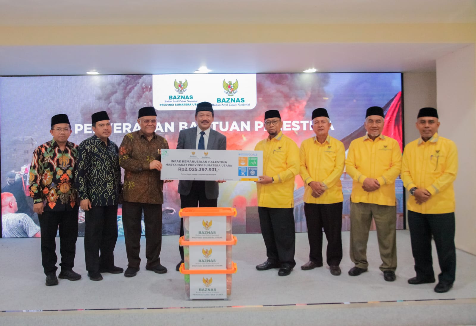 Prof Hatta Serahkan Infak Rp 2 M Untuk Palestina Melalui Baznas RI