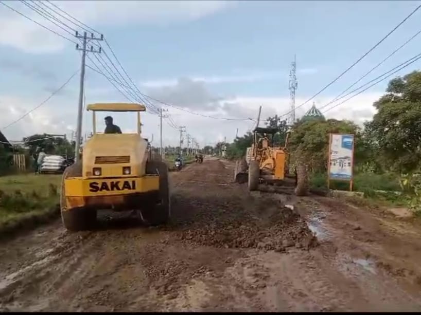Pemkab Aceh Besar Tangani Darurat Jalur Limpok-Cot Iri