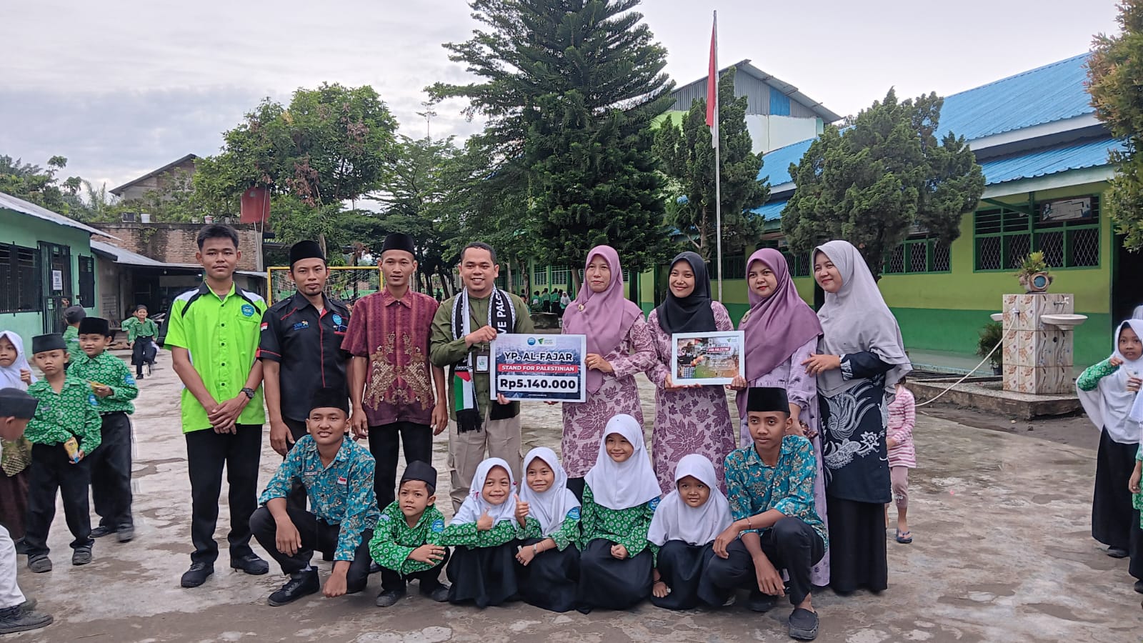 Yayasan Pendidikan Al Fajar Sei Mencirim Salurkan Donasi Palestina
