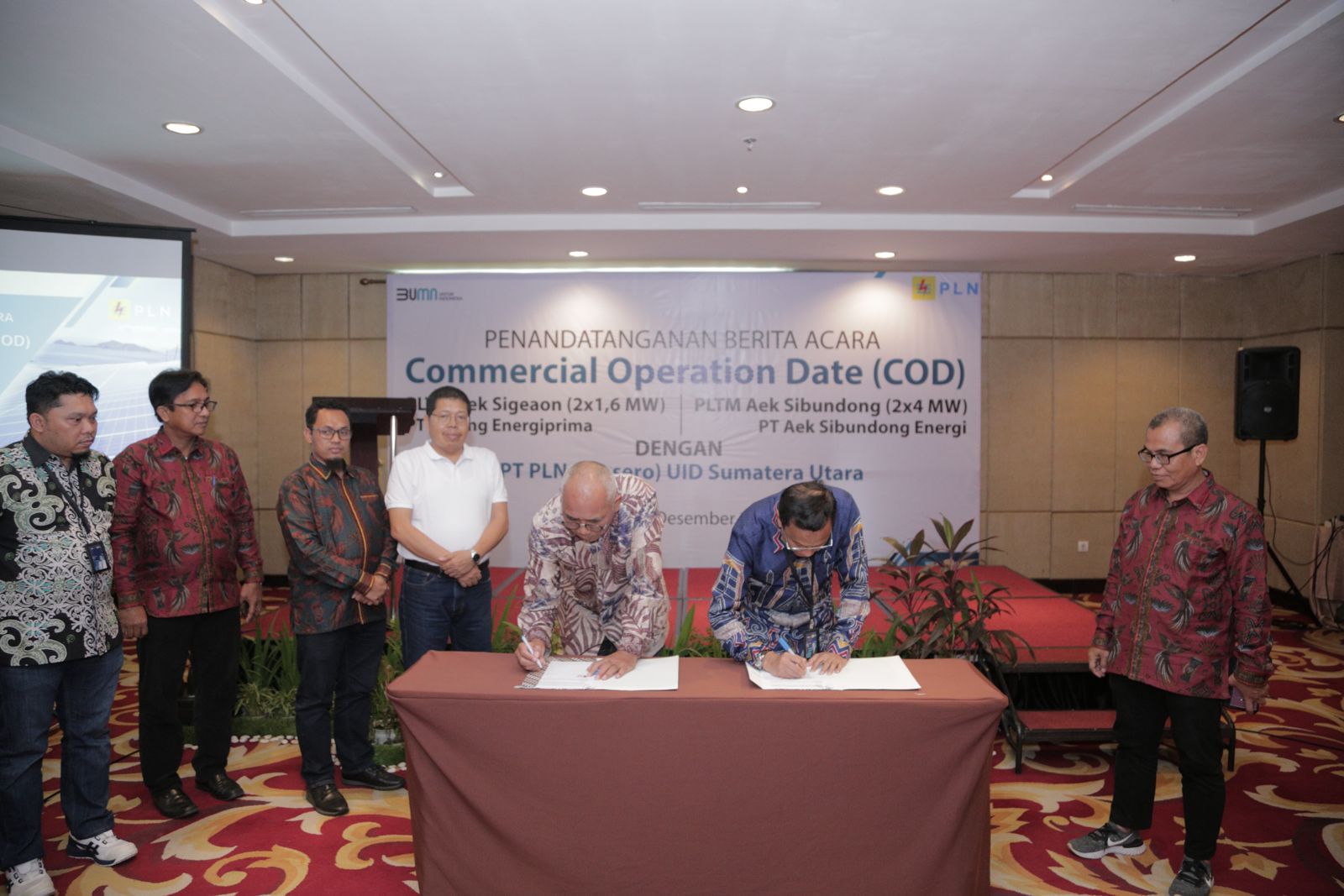 Komitmen Transisi Energi, PLN UID Sumut Tandatangani COD Bersama