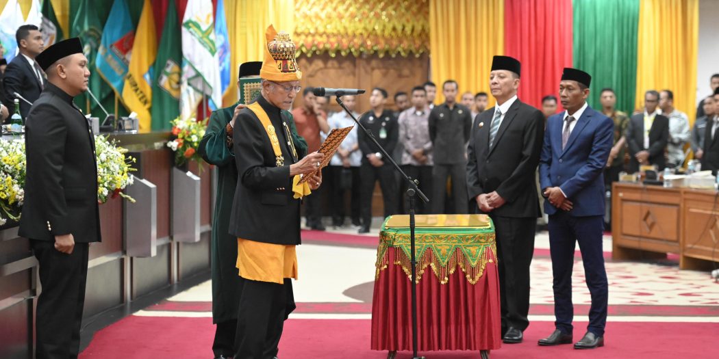 Malik Mahmud Dikukuhkan Kembali Sebagai Wali Nanggroe