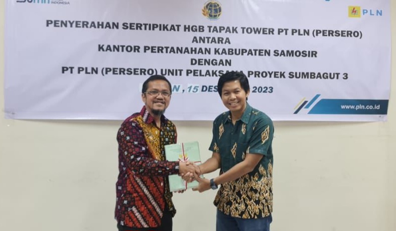 Kantah Samosir Serahkan 18 Sertipikat HGB Tapak Tower
