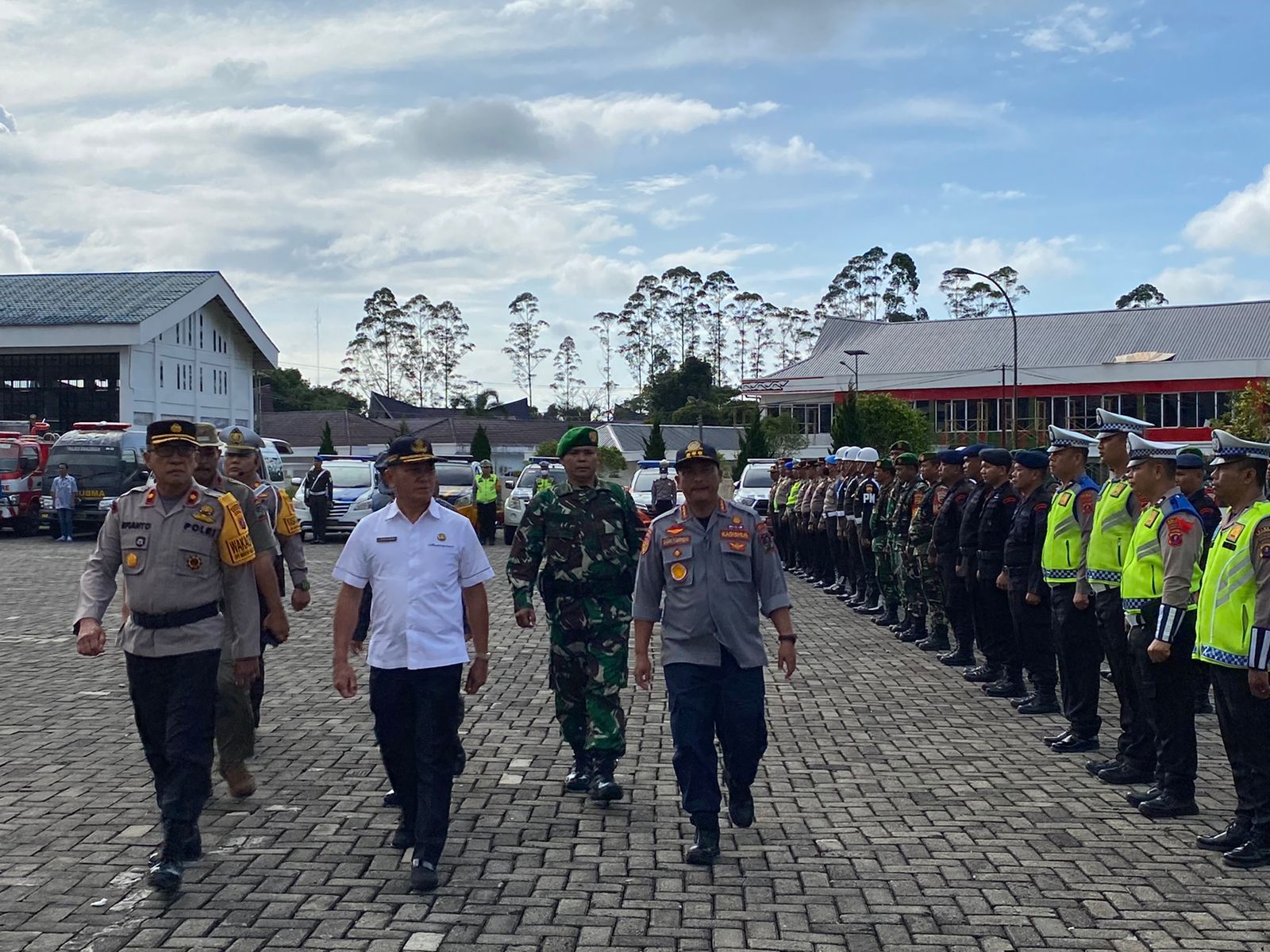 Siap Amankan Nataru, Polres Simalungun Apel Gelar Pasukan Ops Lilin Toba 2023