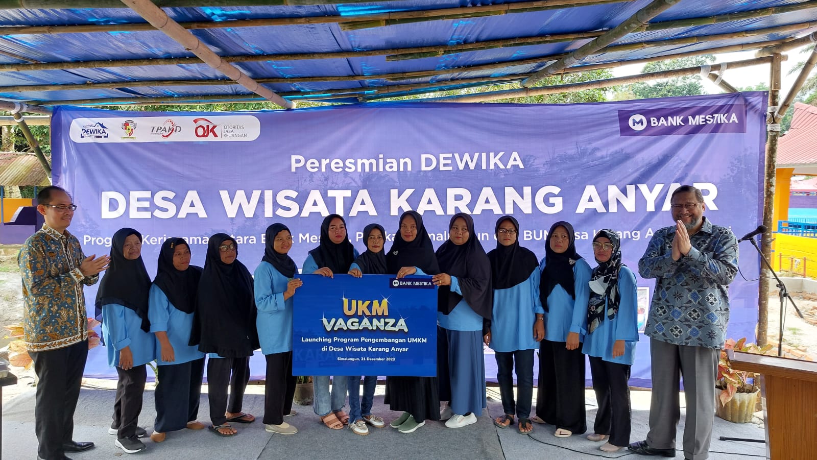 Bank Mestika Resmikan Pemandian Desa Wisata Karang Anyar