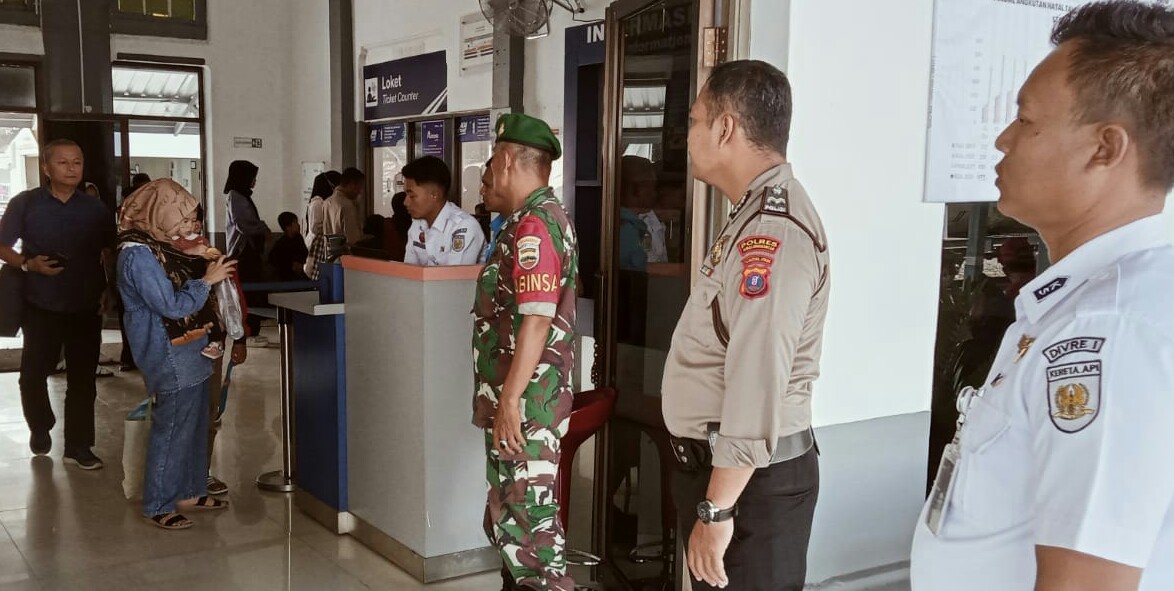 Sambut Natal, Polres P. Siantar Amankan Stasiun KA Expres