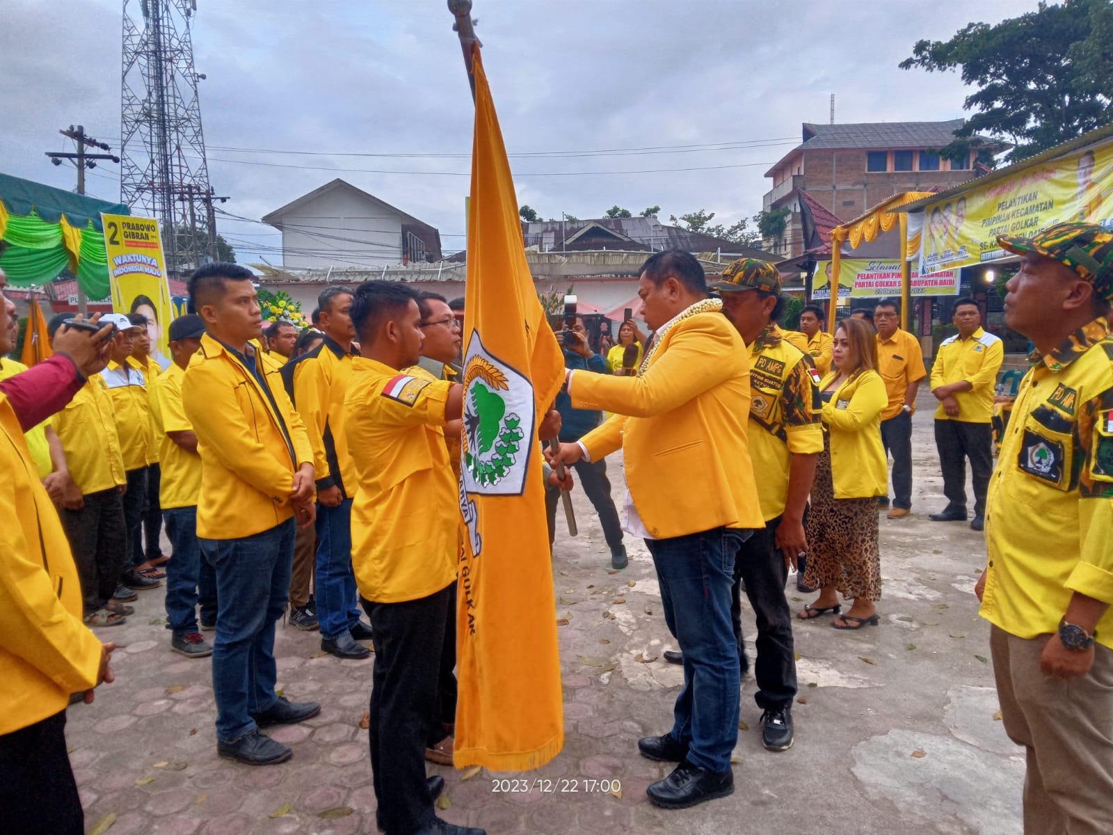 Ketua Golkar Dairi Lantik Pengurus Kecamatan Sidikalang Dan Sumbul
