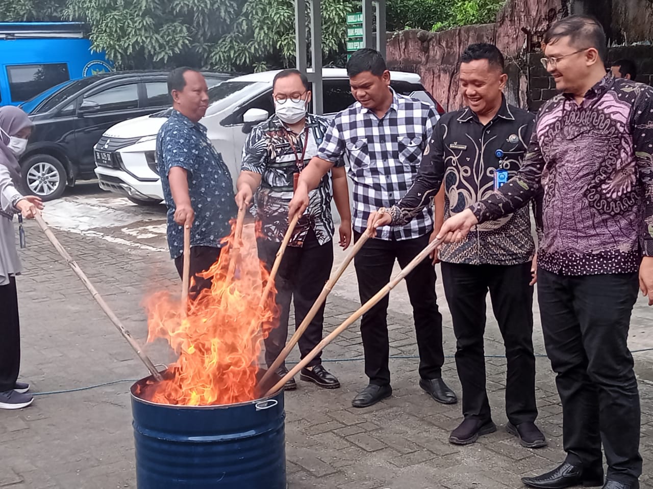 BNNK Binjai Musnahkan 65,35 Gram Ganja