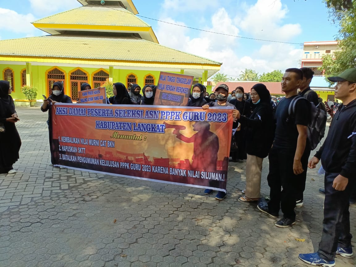 Curhat Peserta Ujian PPPK Dari Guru 'Siluman' Hingga Nilai 'Siluman'