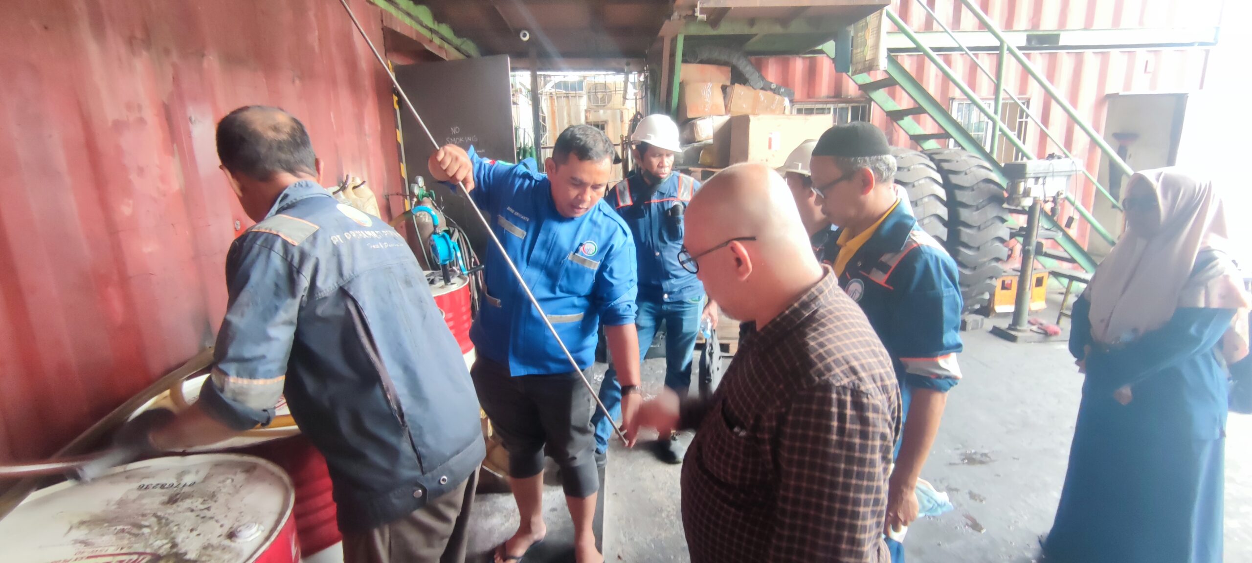 Penataan Wokshop PT Prima Multi Peralatan Untuk Peningkatan Pelayanan Pelanggan