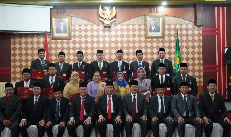 16 ASN Kanwil Kemenagsu Terima Satyalencana Karya Satya