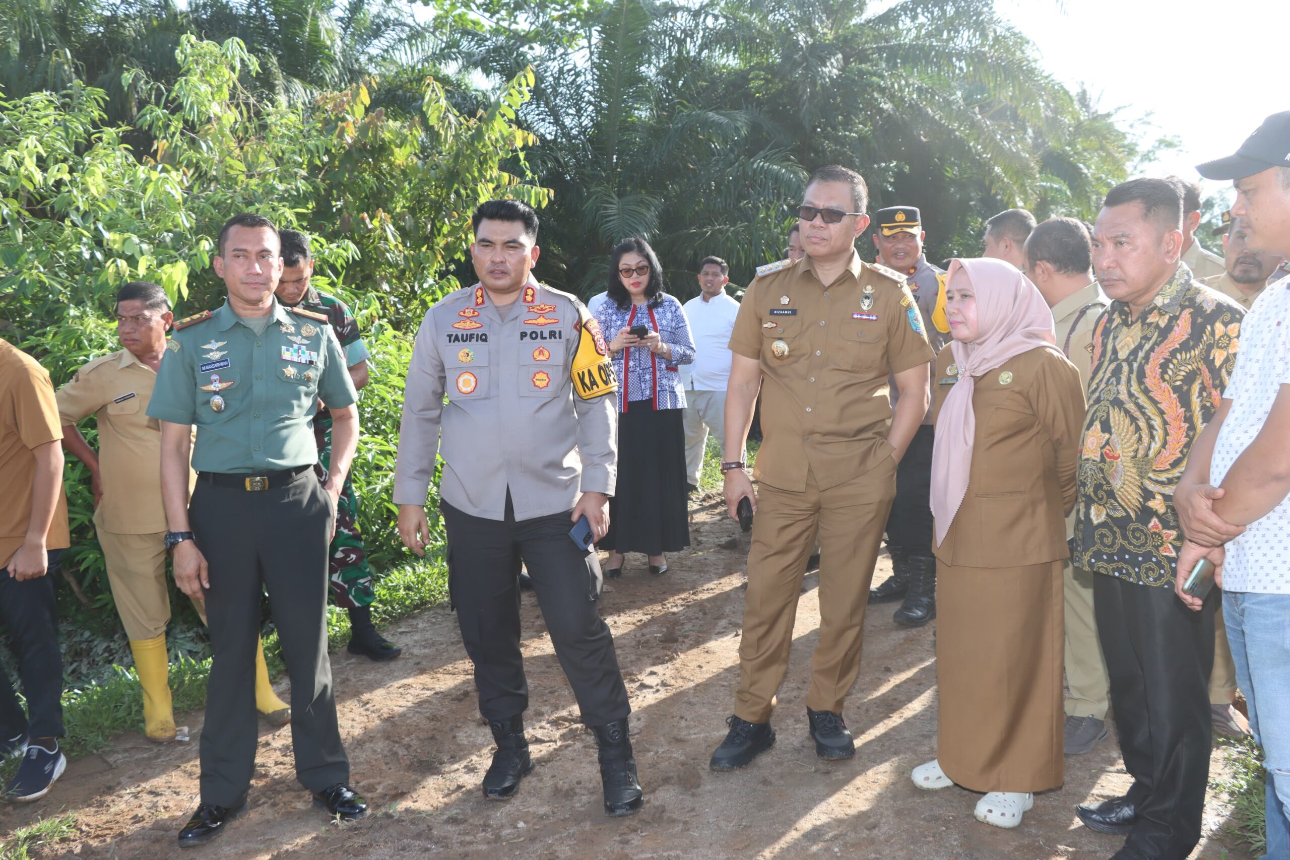 Tinjau Korban Luapan Sungai, Forkopimda Batubara Salurkan Bantuan