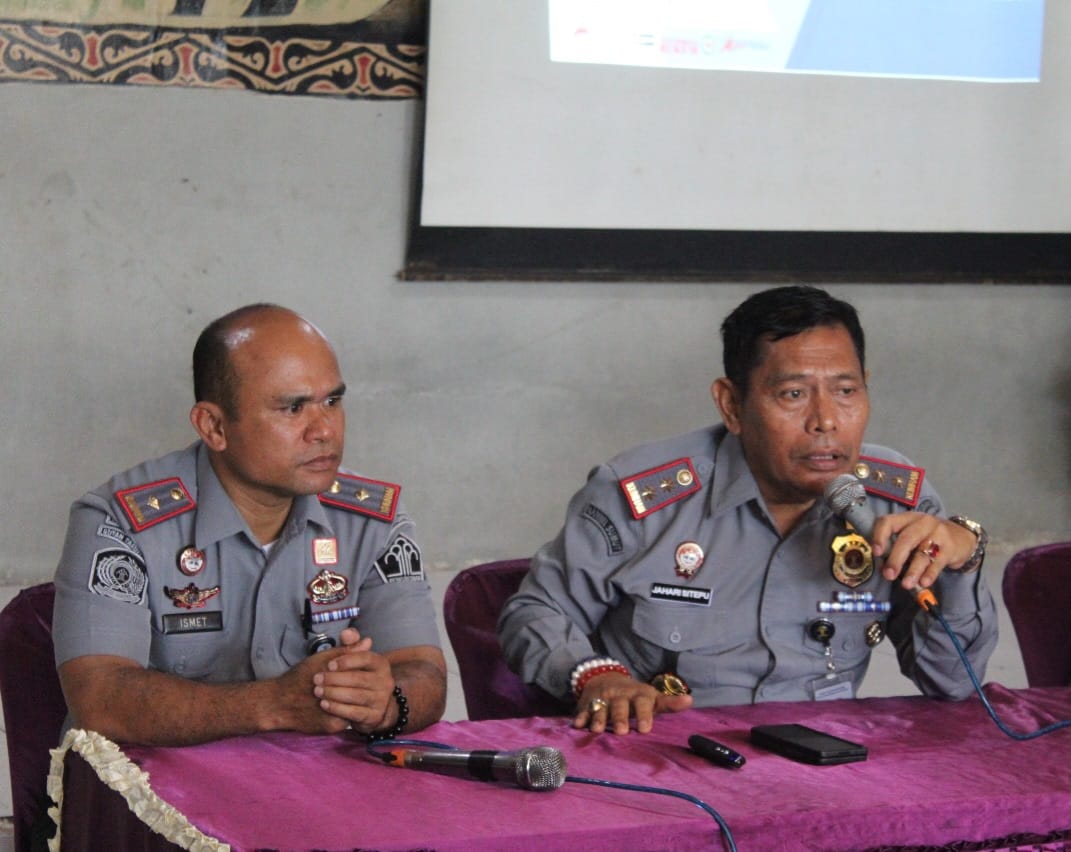 Kakanwilkemenkumham Sumut Berikan Penguatan Tupoksi Pemasyarakatan Kepada Petugas Rutan Kelas IiB Tarutung