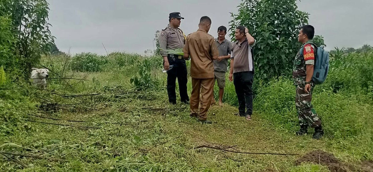 Polres P. Siantar Saksikan Penyelesaian Masalah Batas Tanah