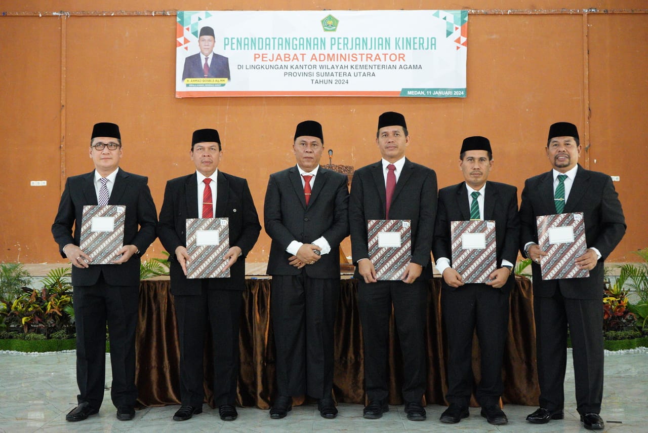 Kakanwil Bersama Kankemenag Kabupaten Kota Tandatangani Perkin Tahun 2024