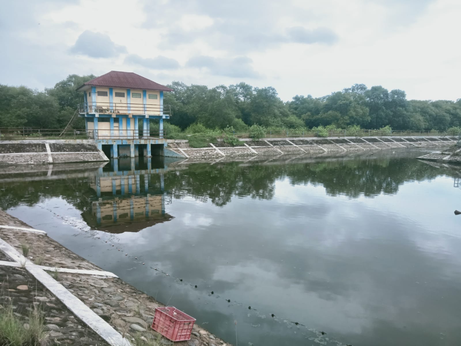 Diabaikan PUPR Lhokseumawe, Waduk Uteun Bayi Terbengkalai Dan Timbulkan Banjir