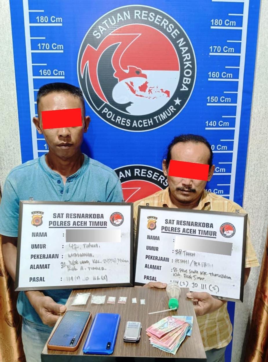 Lagi Asik Nyabu, Dua Pria Paruh Baya Diringkus Polisi