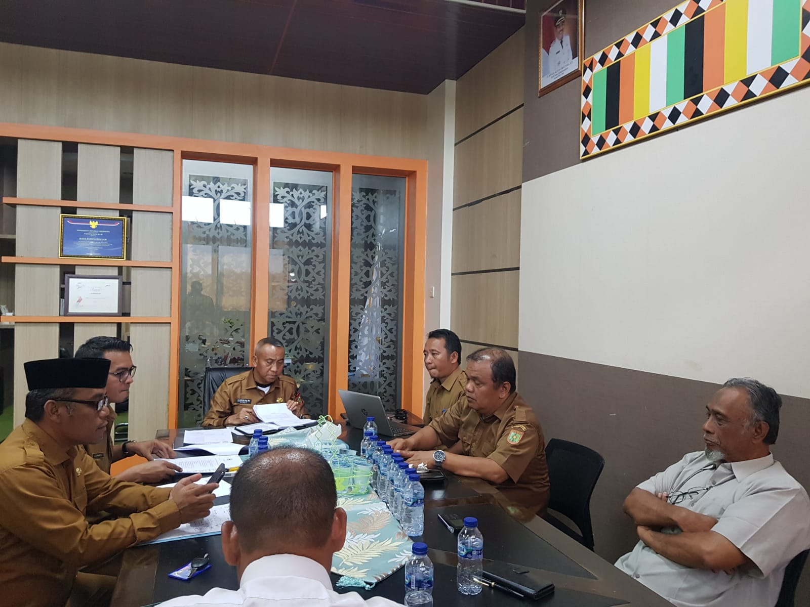 Sekda Subulussalam Pimpin Rapat Pembina Yayasan Assilmi