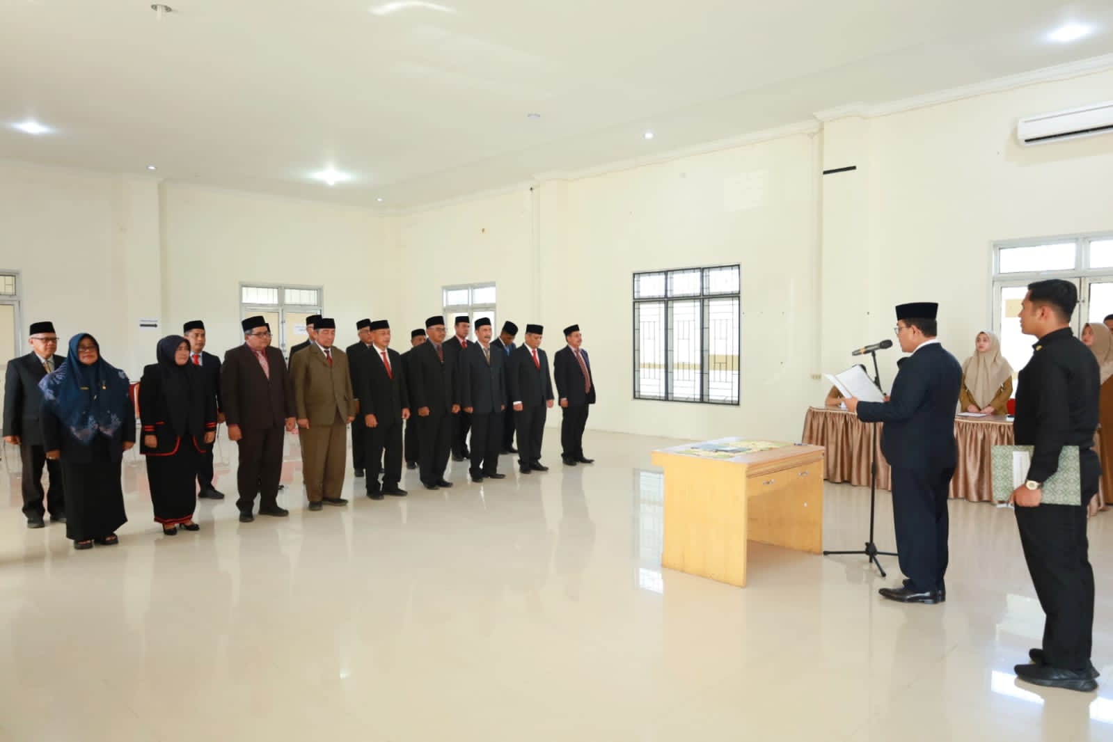 Pj Bupati Aceh Barat Lantik 17 Pejabat Eselon II, Ini Namanya