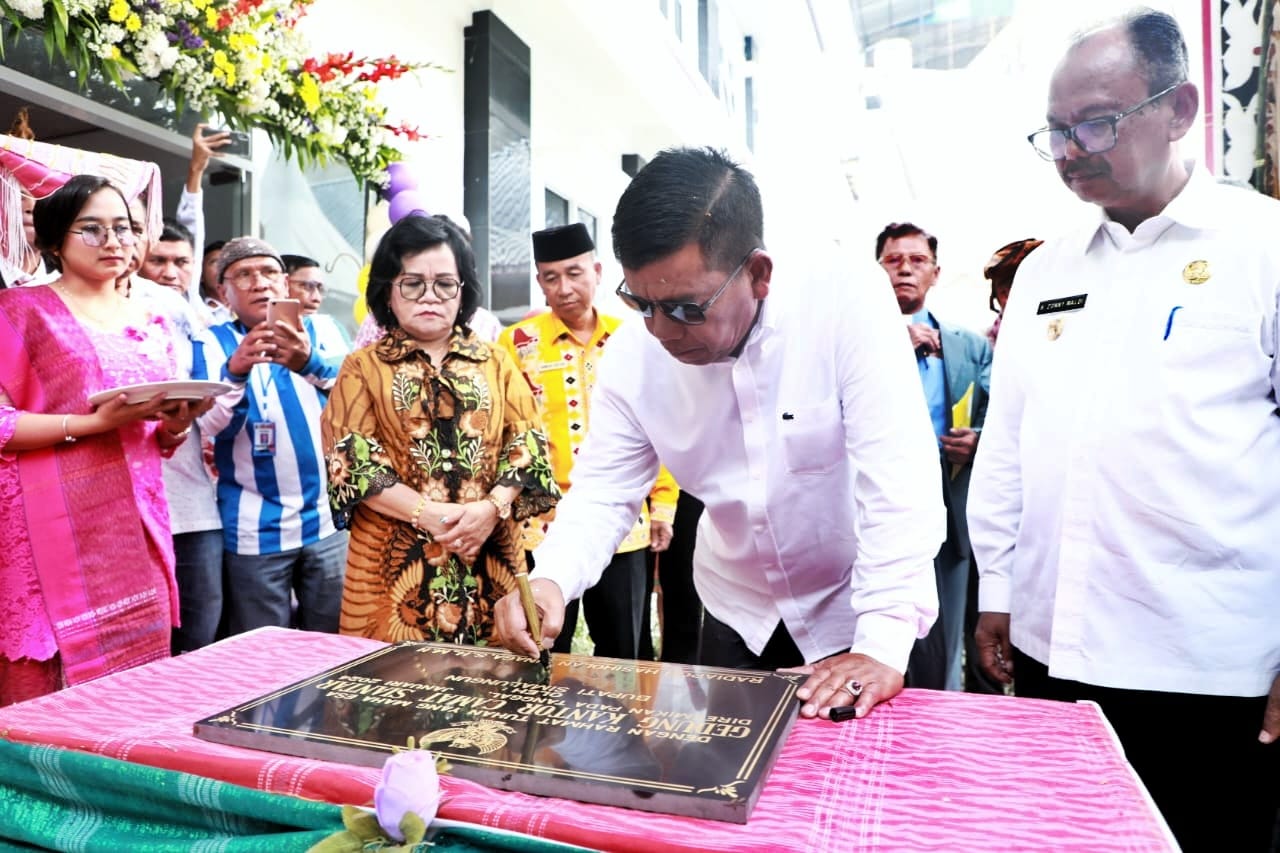 Bupati Dan Wabup Resmikan Kantor Camat Siantar