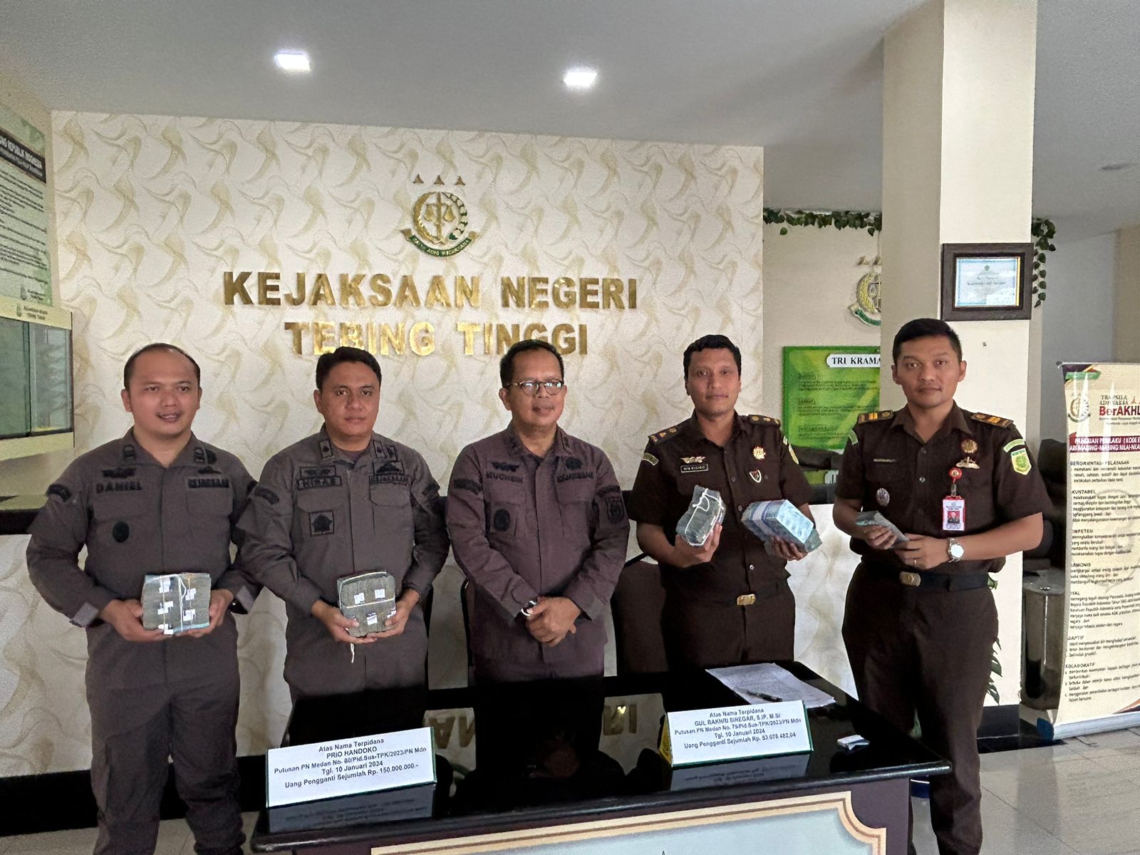 Kajari Tebing Tinggi Pimpin Press Rilis Pengembalian Uang Hasil Korupsi