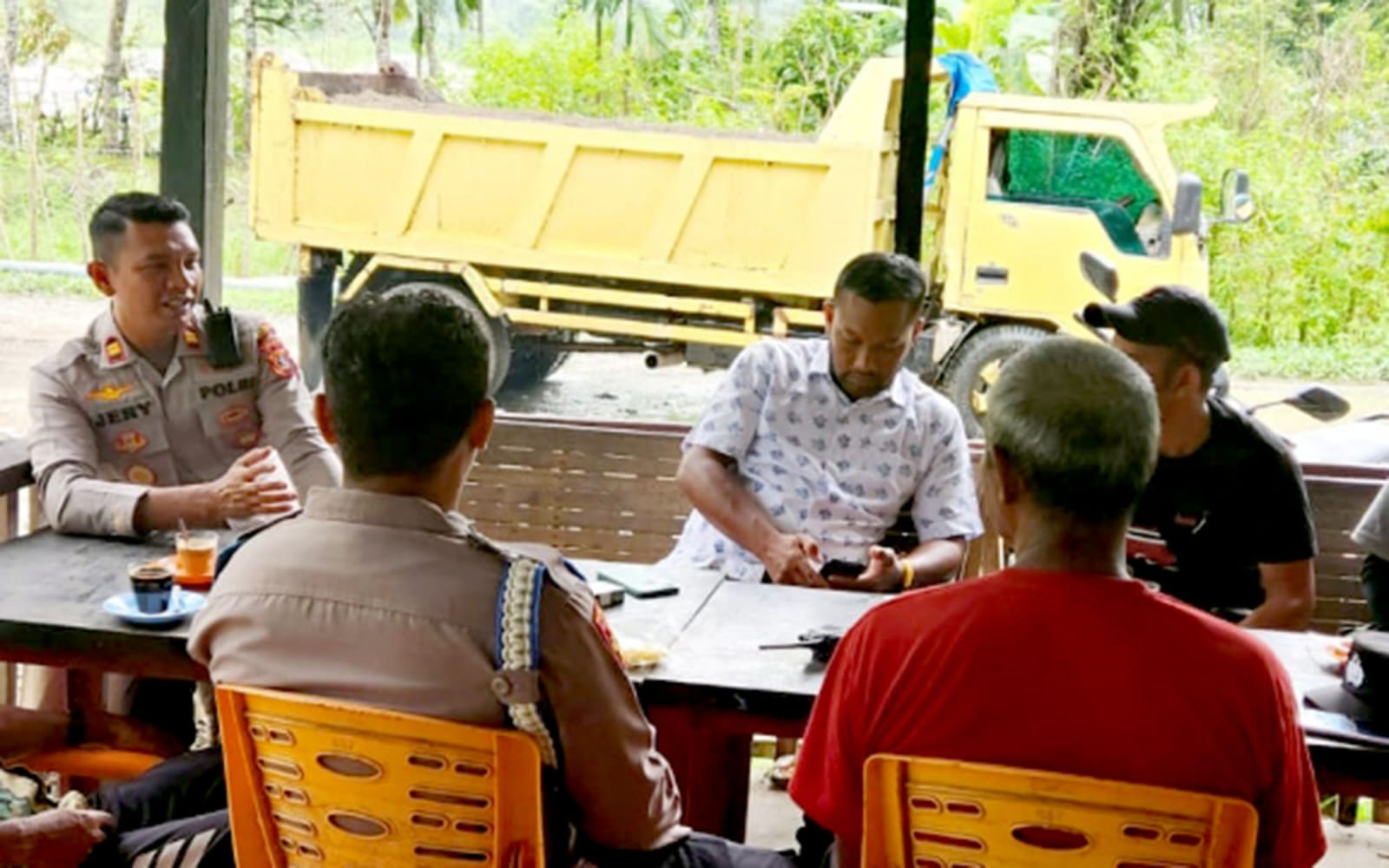 Jumat Curhat, Polsek Tiro Terima Keluhan Warga
