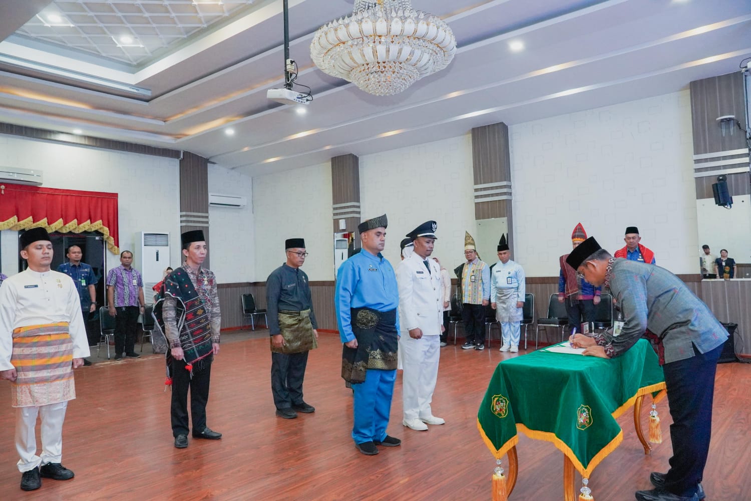 Sekda Lantik 7 Pejabat Manajerial, Laksanakan Fakta Integritas Dan Jalankan Birokrasi Dengan Benar