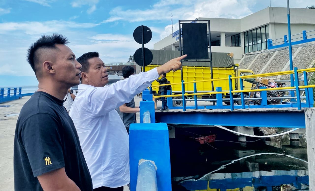Bupati Ajak Masyarakat Marharoan Bolon Tata Keindahan Pelabuhan Tigaras