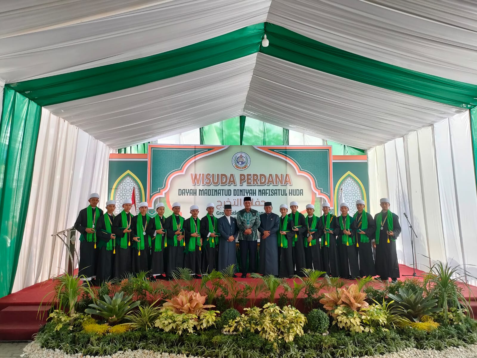 Pj Bupati Aceh Utara Apresiasi Wisuda Perdana Dayah Madinah Lhoksukon