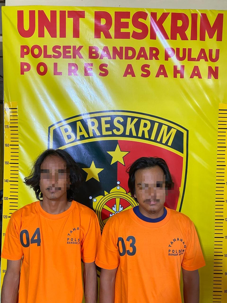 Menggunakan SajamSatpam PTPN Dikeroyok Pengutip Brondolan