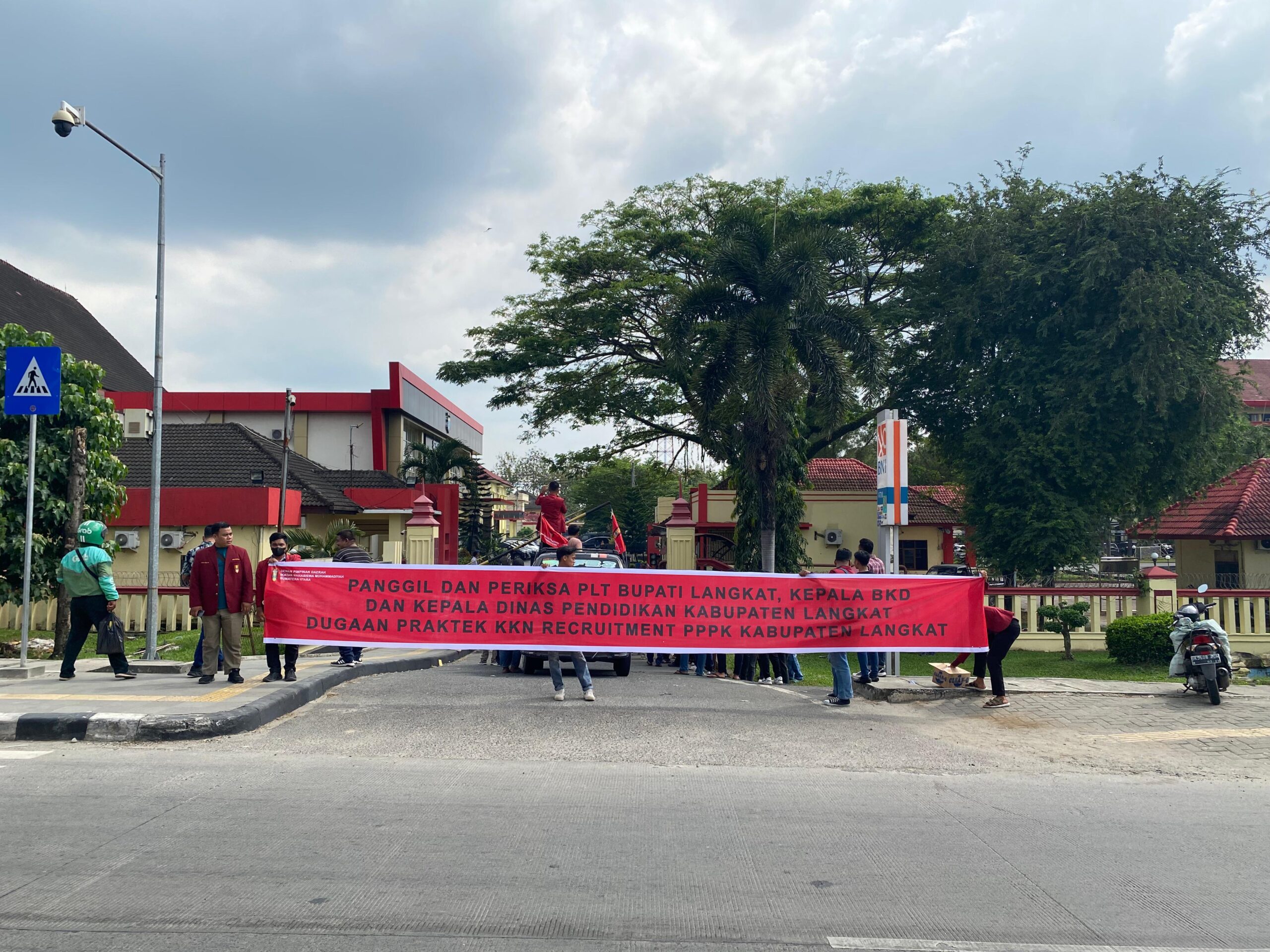 Sampaikan Aspirasi Di Poldasu, DPD IMM Sumut Minta Kepastian Hukum Dugaan Kecurangan PPPK