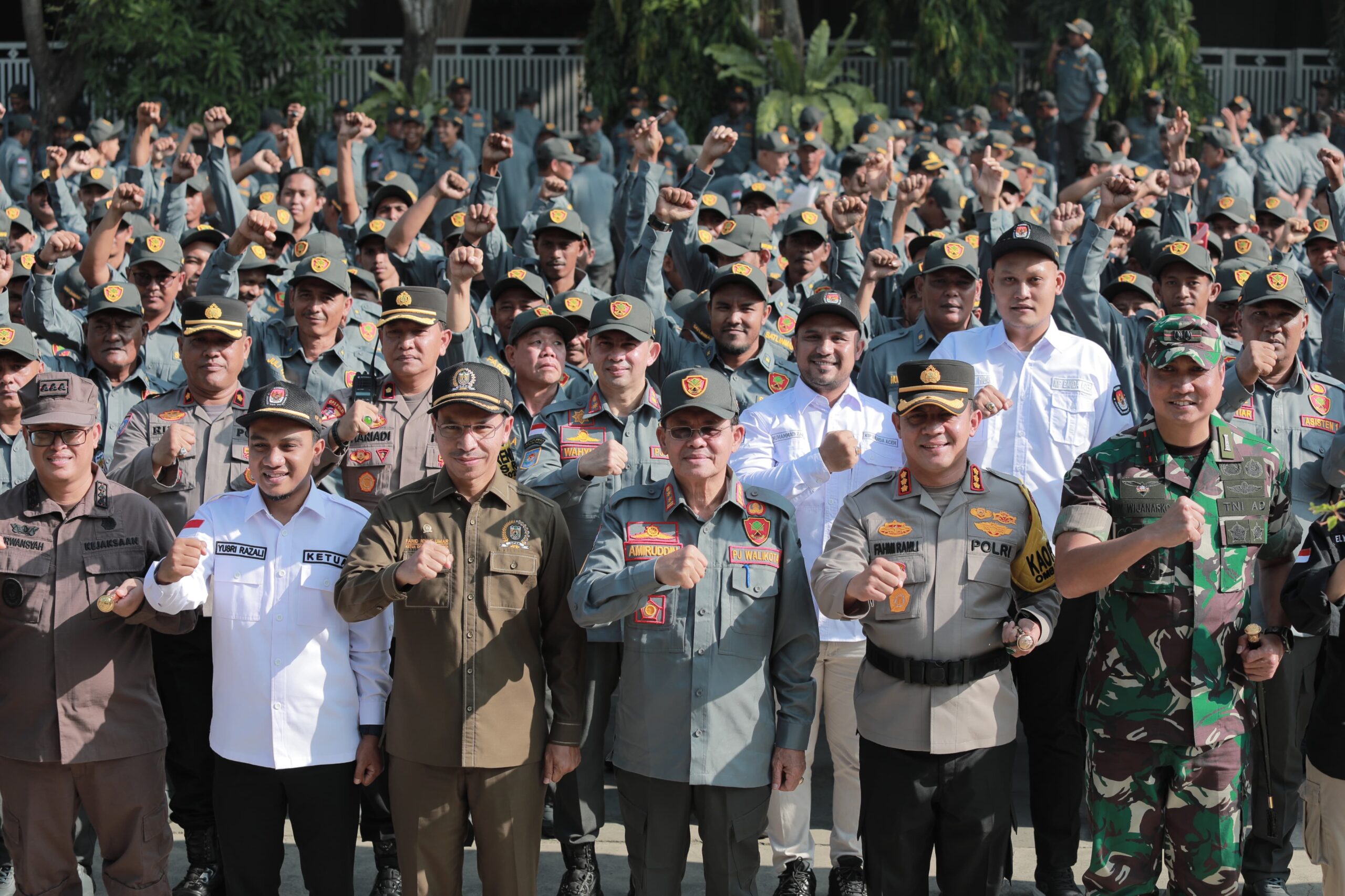 1.832 Anggota Satlinmas Amankan Pemilu Serentak Di Banda Aceh