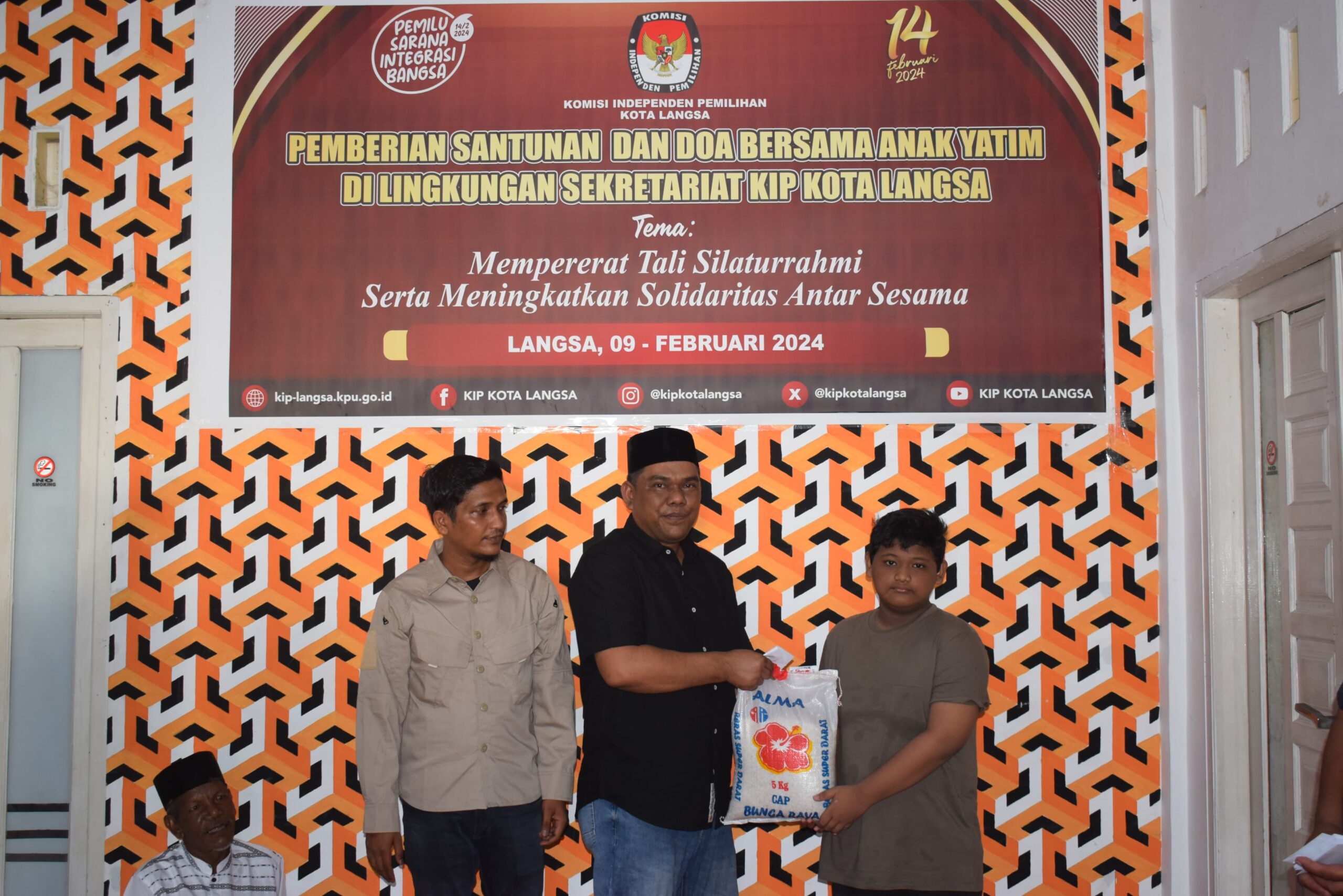 KIP Langsa Santuni Anak Yatim Dan Gelar Doa Bersama