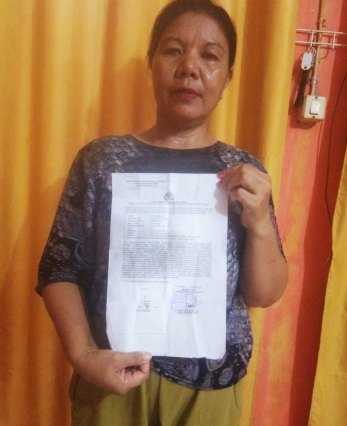 Enita Sinaga Desak Polisi Segera Tahan Pelaku Pengeroyokan Suaminya
