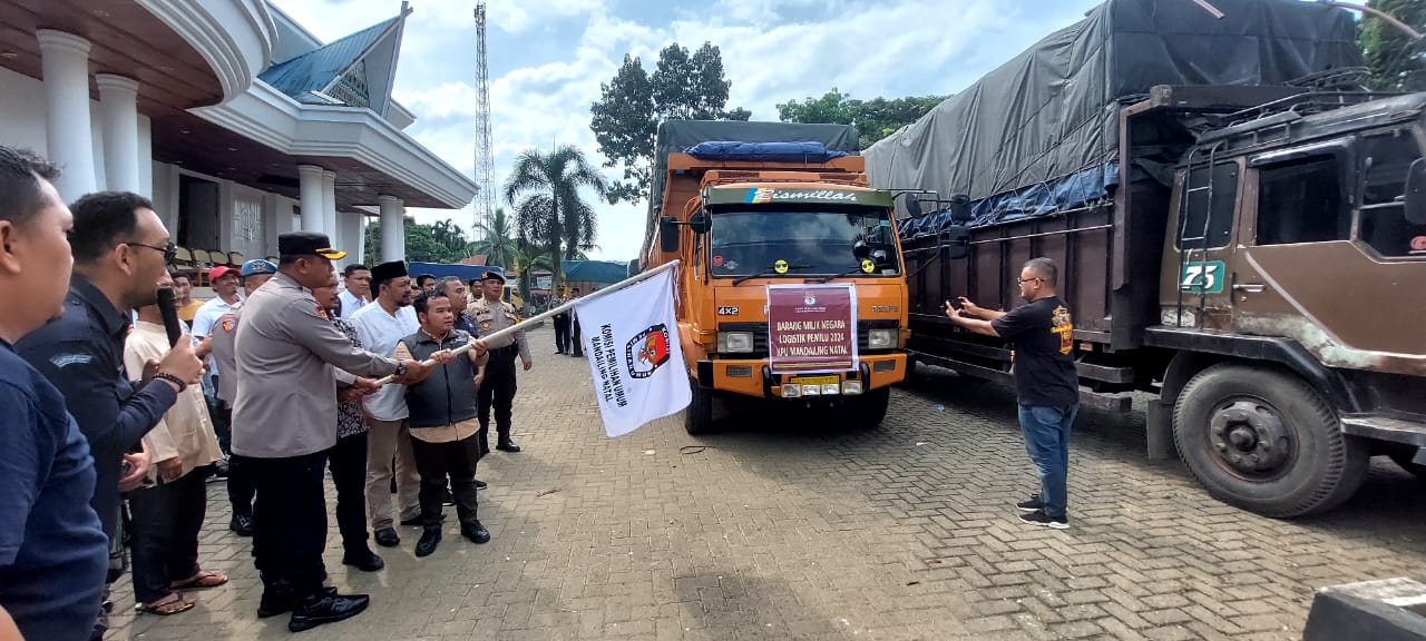 KPU Madina Distribusikan Logistik Pemilu Untuk Wilayah Pantai Barat